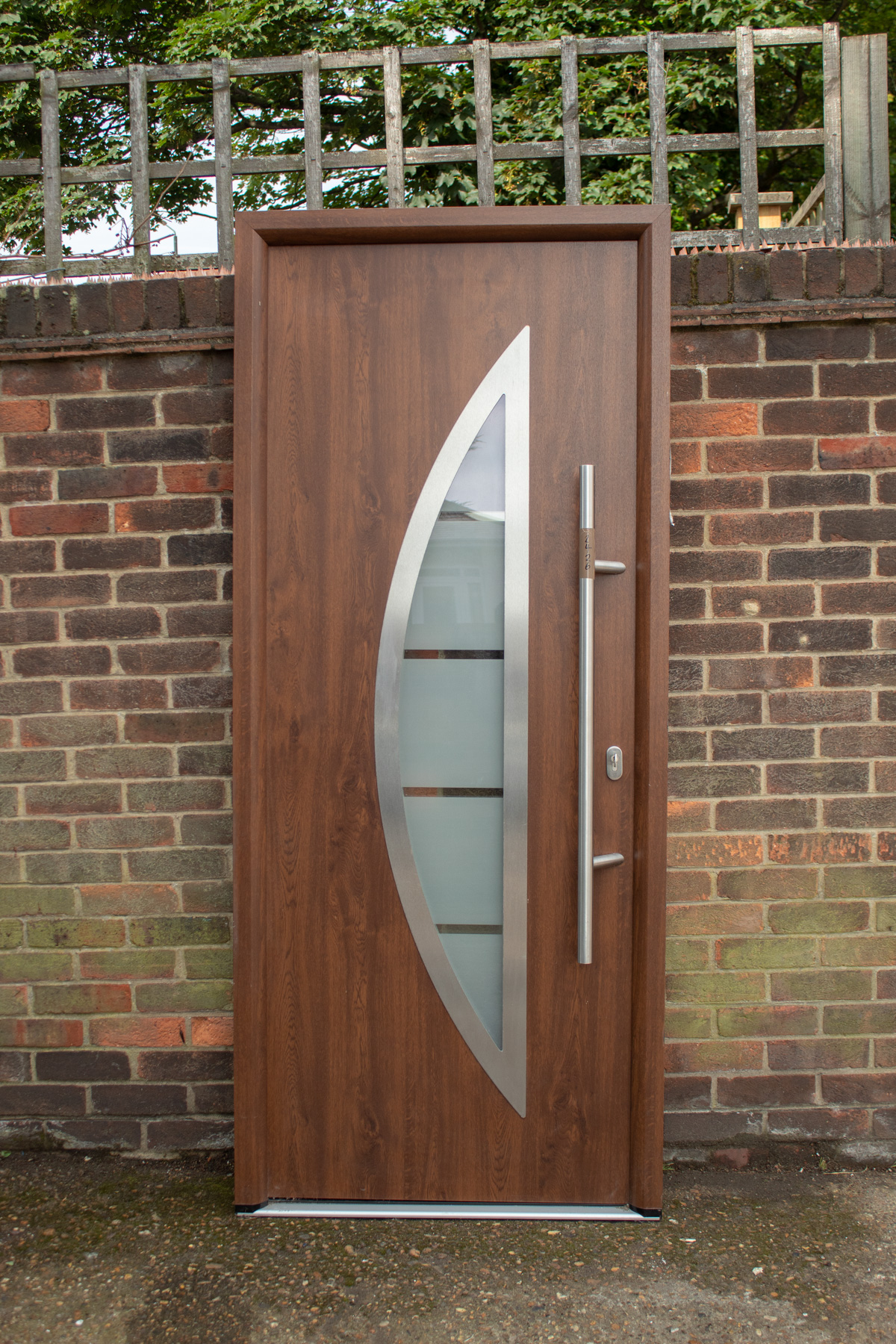 Hormann ThermoPro TPS 900 in Dark Oak Decograin