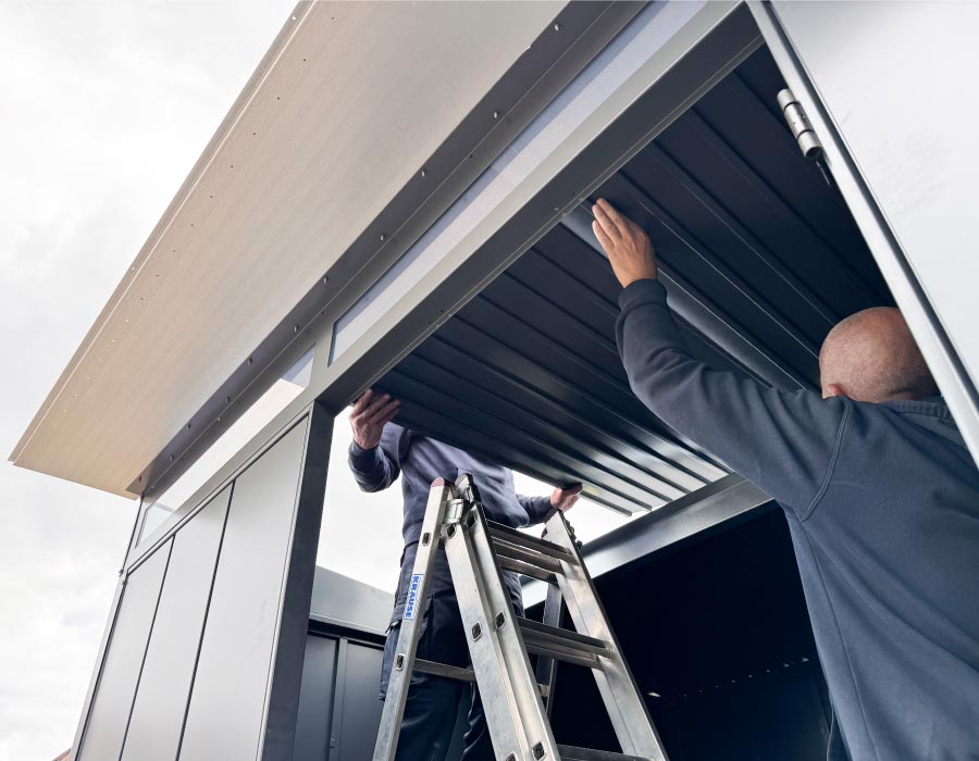 Hormann-berry-metal-shed-buildup-4