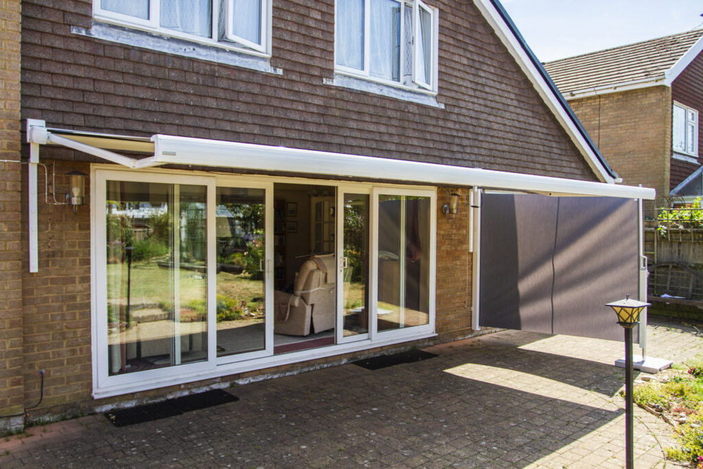 markilux mx-3 patio awning Hemel Hempstead with markilux 790 side screen